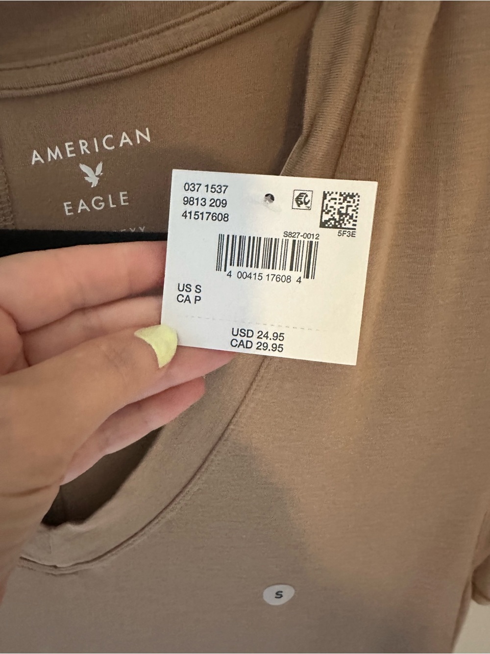 American Eagle Outfitters Soft & Sexy Womens V-Neck Tee in Taupe- SMALL NWT - Picture 4 of 5